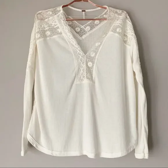 Free People Lola Lace Trim V-neck Top Size XS - Picture 4 of 8